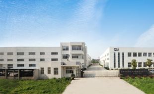 剪叉式升降平臺在汽車維修行業的應用案例