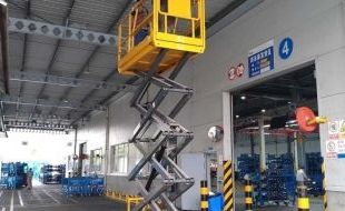 重型固定升降平臺的承載能力測試