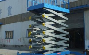 多功能剪叉式升降平臺提升化工灌裝作業效率