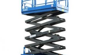 高空作業平臺提升體育場館施工效率