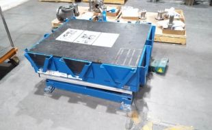 適用于生產車間的U型液壓升降平臺簡化了物料搬運工作